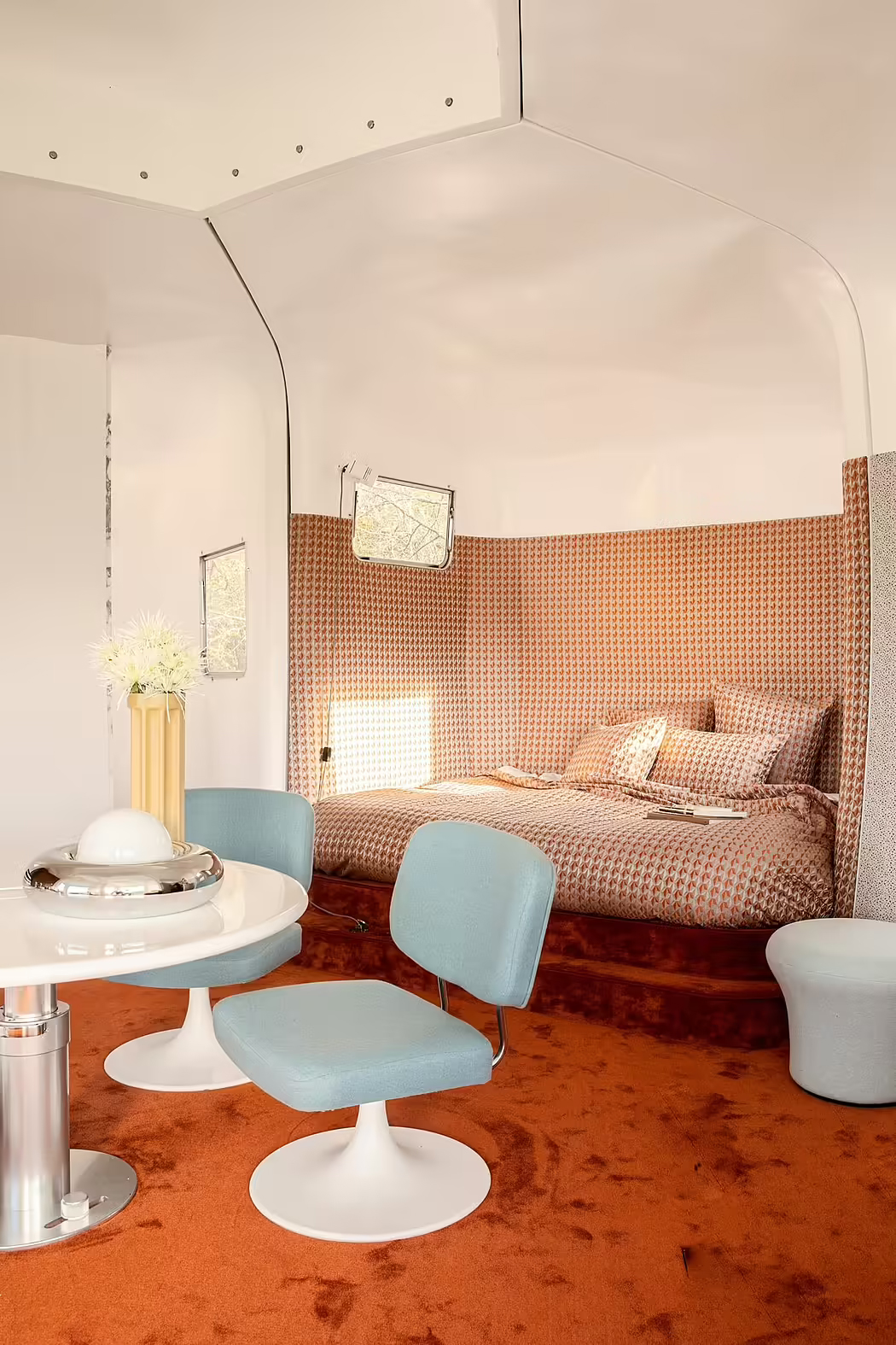 Breath of New Life in Six-Shell Bubble House