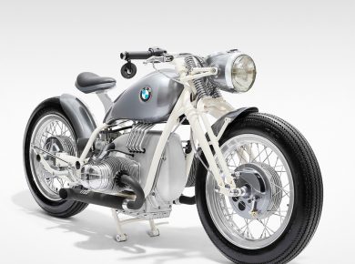 Perfect Blend of Old and New in BMW R75/5 Restoratio