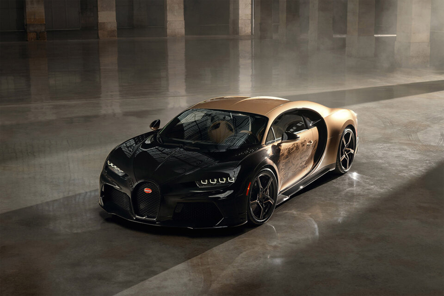 Driving Through Time with Bugatti's Chiron Super Sport Golden Era