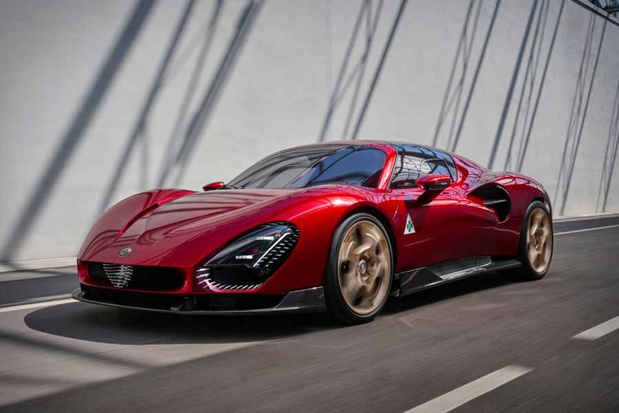 Rebirth of a Legend: 2024 Alfa Romeo 33 Stradale Coupe