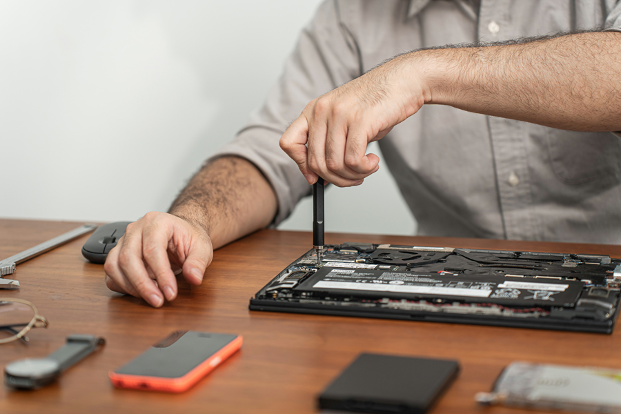 Tool Pen Collection Takes Everyday Carry to the Next Level