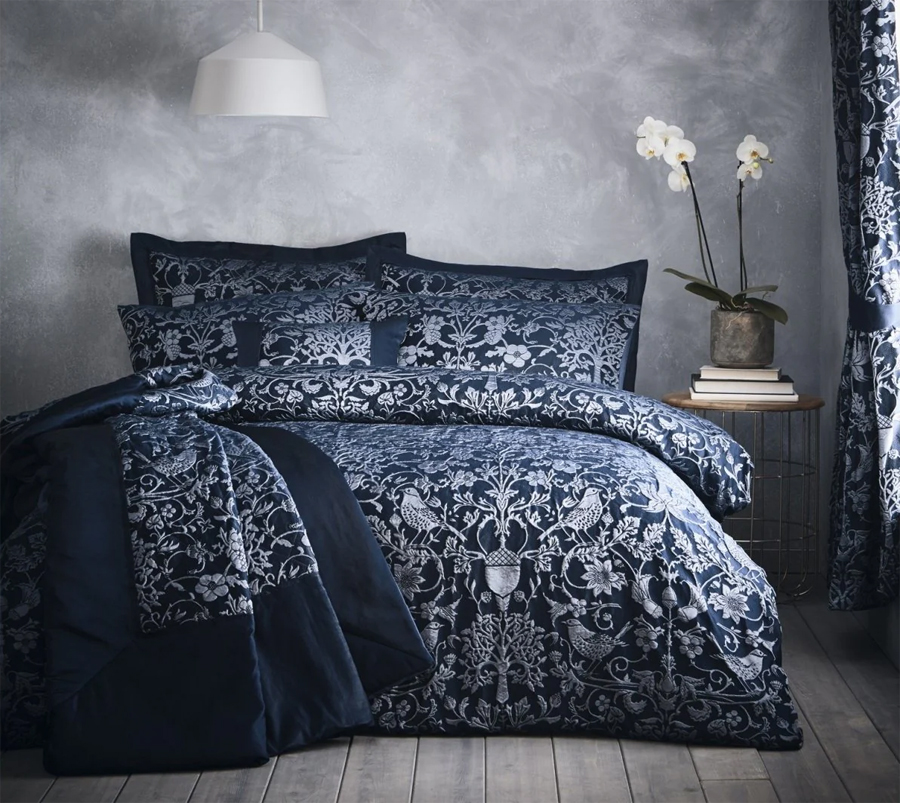 Luxury Jacquard Oak Tree Duvet Cover