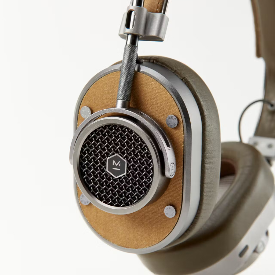 Waxed Canvas MW40 Wireless Headphones by Huckberry x Master & Dynamic