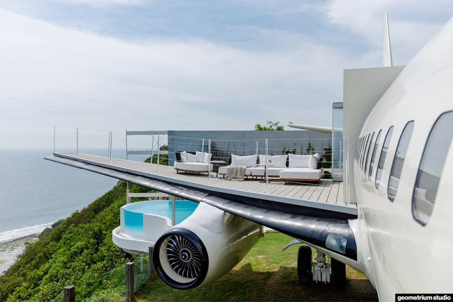 Luxurious Private Jet Villa from a Boeing 737 in Bali