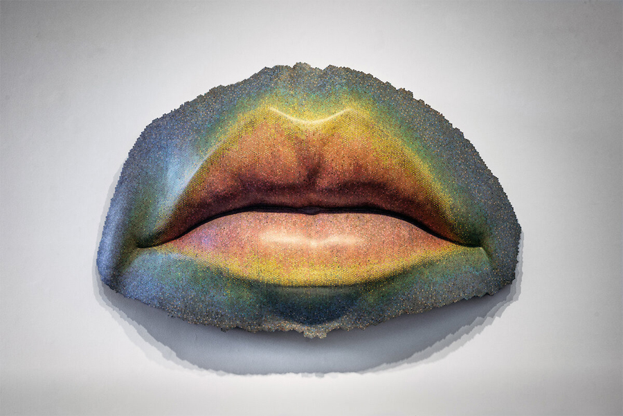Mark Aeling’s Lips Sculpture from Colored Pencils