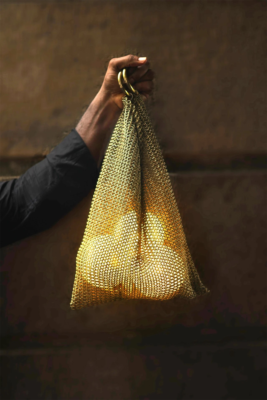 Tote Light by Rhea Mehta Blurs the Line Between Sculpture and Illumination