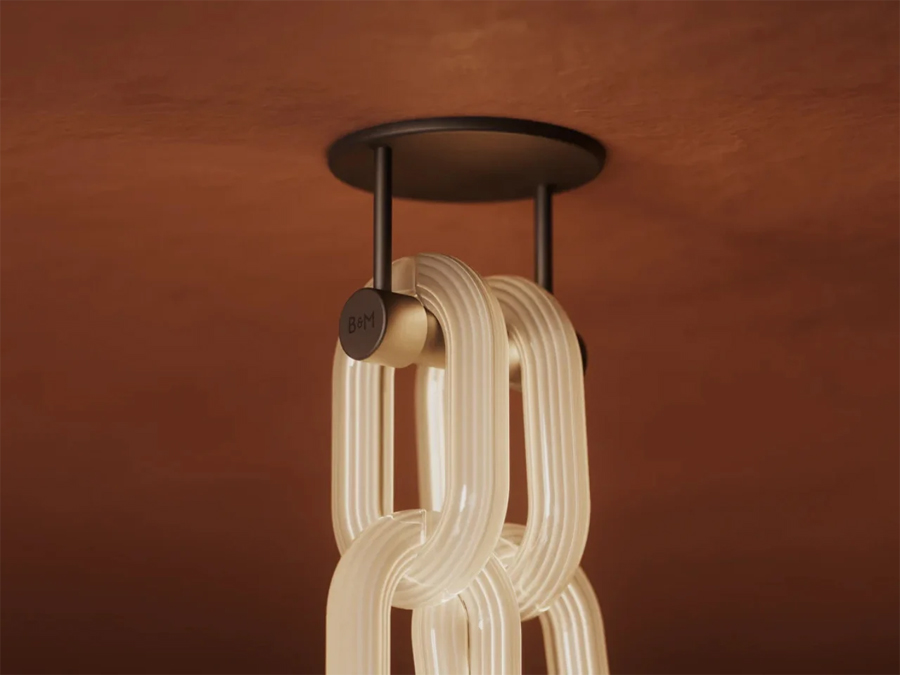 The Chain Light That’s Anything but Ordinary