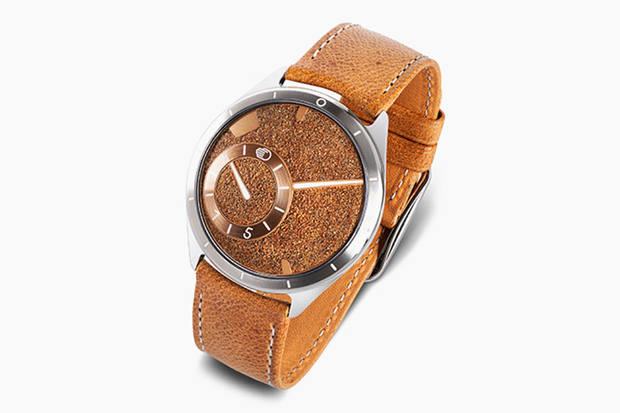 Ressence Type 9 S75 Celebrates Seddiqi's 75th with Sand from All Seven Emirates