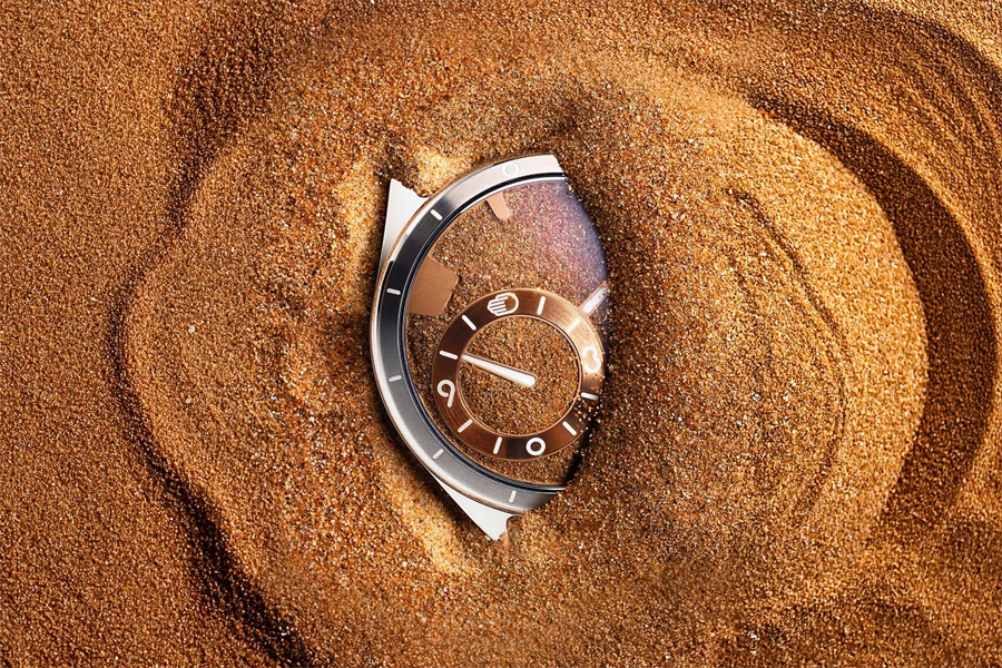 Ressence Type 9 S75 Celebrates Seddiqi's 75th with Sand from All Seven Emirates