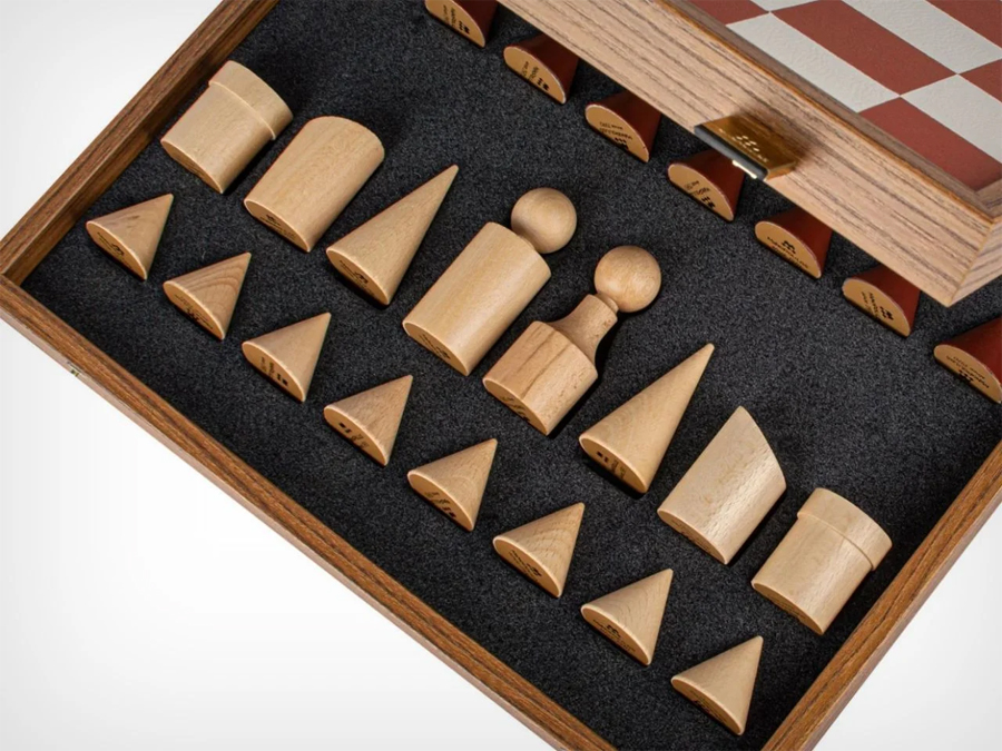 Manopoulos Bauhaus Wooden Chess Set Balances Minimalism and Function
