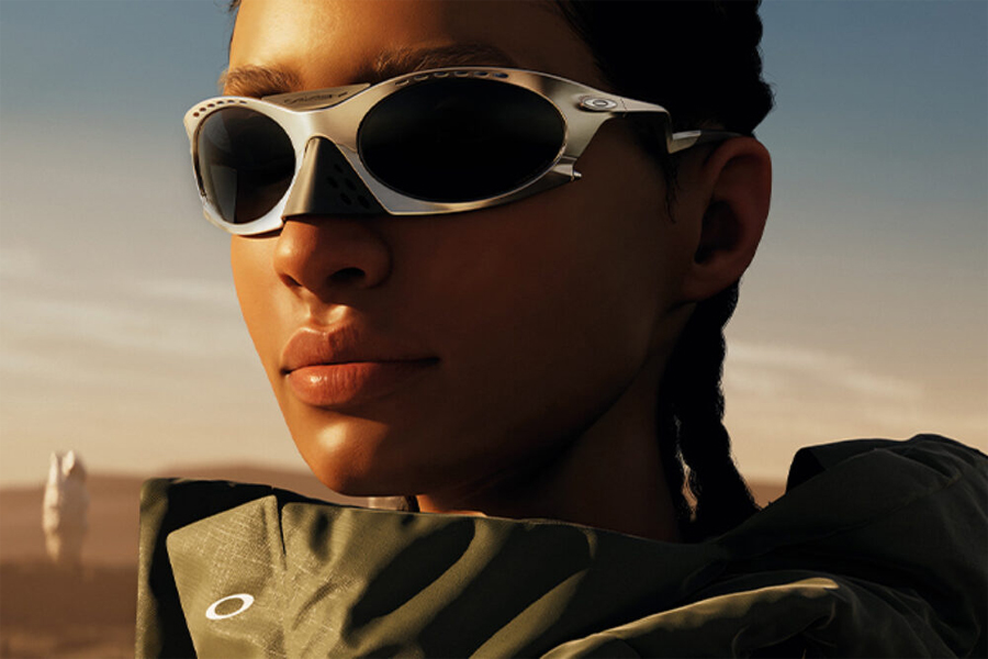 Oakley Plantaris Ti Is a Futuristic Throwback with Amphibian Roots