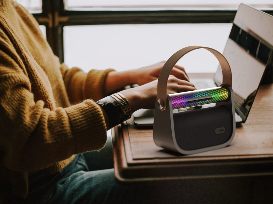 Luna Audio Concept Turns the Bluetooth Speaker Into a Fashion Accessory