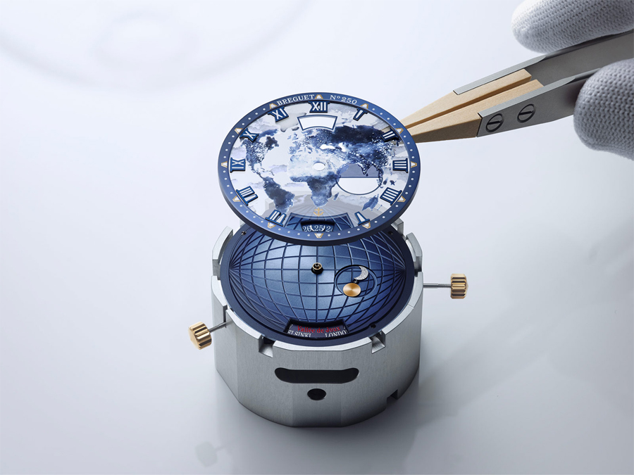 Breguet Marks 250 Years with the Marine Hora Mundi 5555 Limited Edition