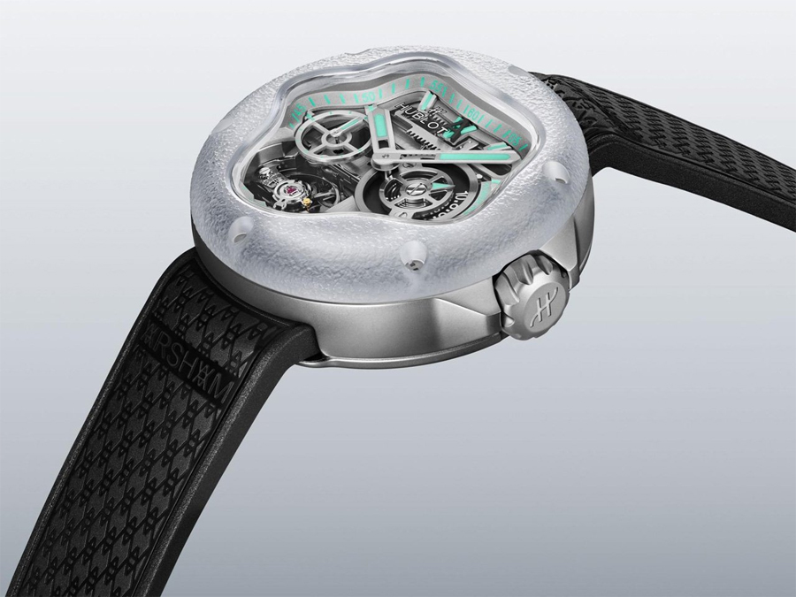 Hublot MP-17 MECA-10 Arsham Splash Titanium Sapphire Captures The Essence Of Liquid Time