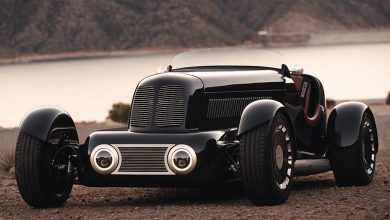 SP40 Restomod Speedster Reimagining 1930s Streamliner Ideals Through Modern Craft