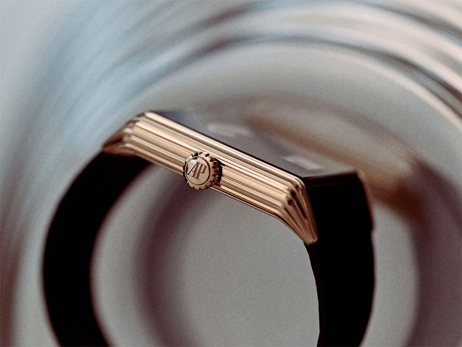 Modern Take on a 1929 Jumping Hour by Audemars Piguet