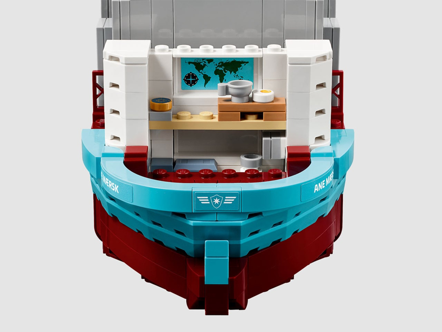 Maersk’s Dual-Fuel Container Ship Reimagined as One of LEGO’s Largest Builds