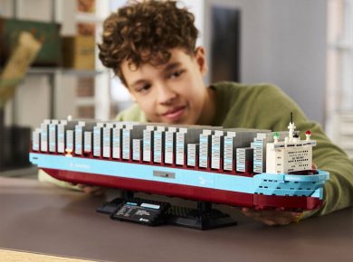 Maersk’s Dual-Fuel Container Ship Reimagined as One of LEGO’s Largest Builds