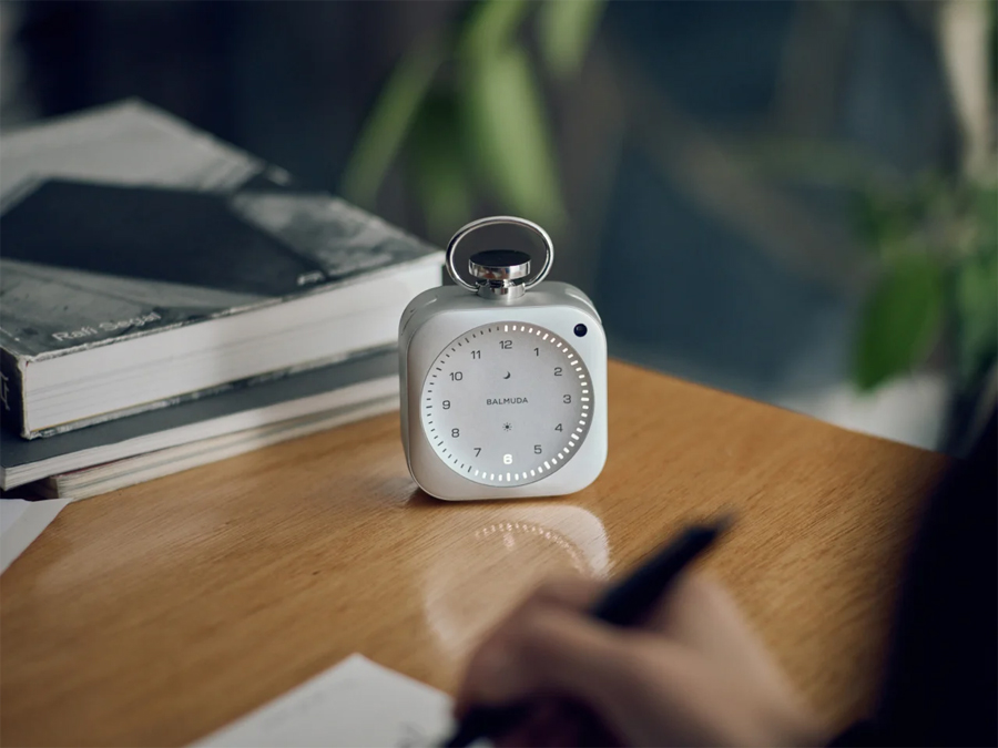 The Clock That Finally Replaces Your Phone on the Nightstand