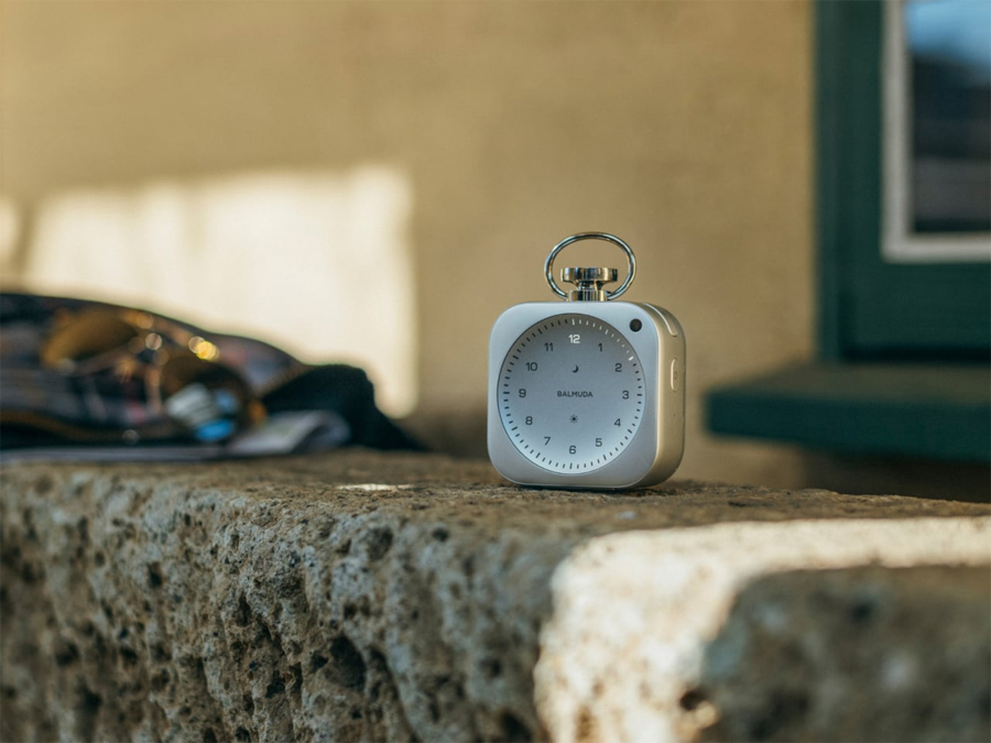 The Clock That Finally Replaces Your Phone on the Nightstand
