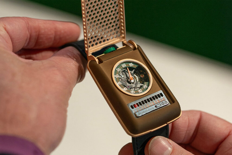 Hautlence Retrovision 64 Watch 