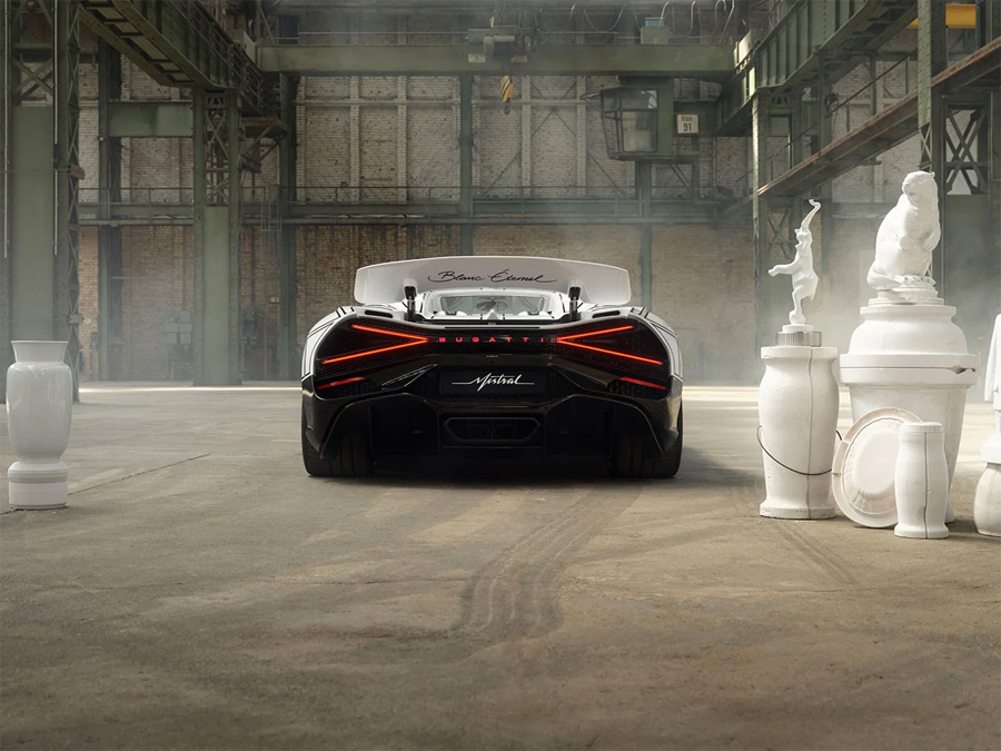 Bugatti's One-Off W16 Mistral Blanc Éternel Is a Rolling Work of Art Bugatti's One-Off W16 Mistral Blanc Éternel Is a Rolling Work of Art