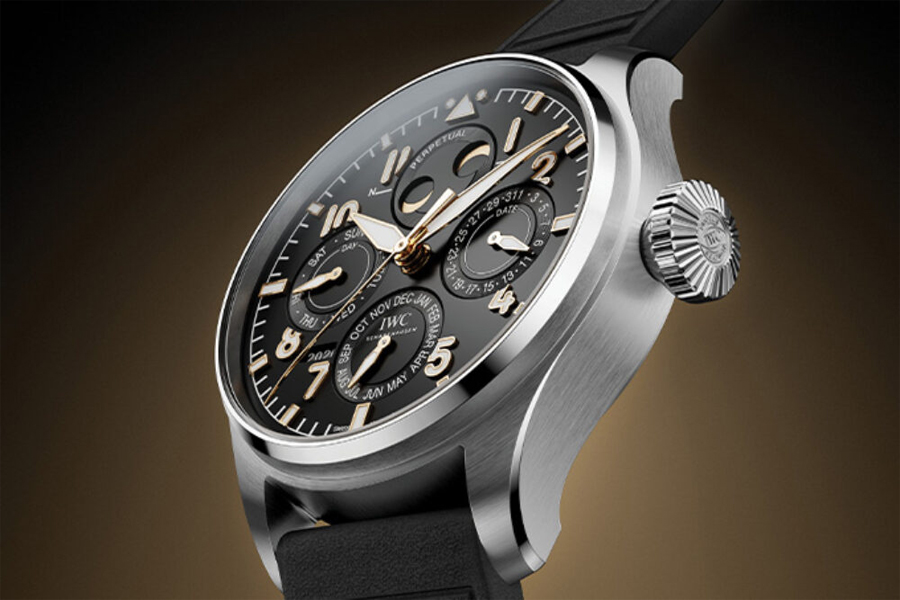 IWC Celebrates 140 Years of Mercedes-Benz with a Smarter Big Pilot