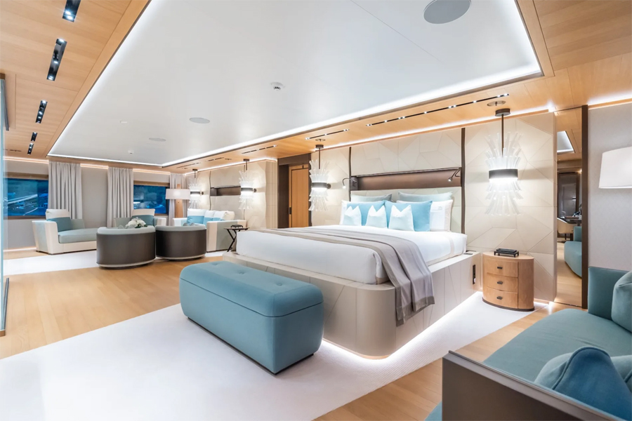 La Datcha Is a Luxury Expedition Yacht Built for the Ends of the Earth