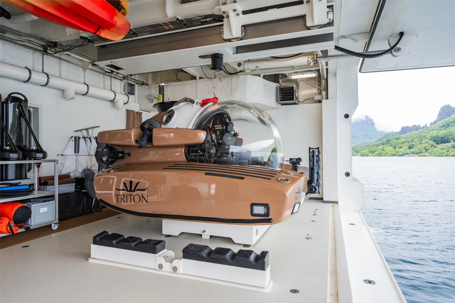 La Datcha Is a Luxury Expedition Yacht Built for the Ends of the Earth
