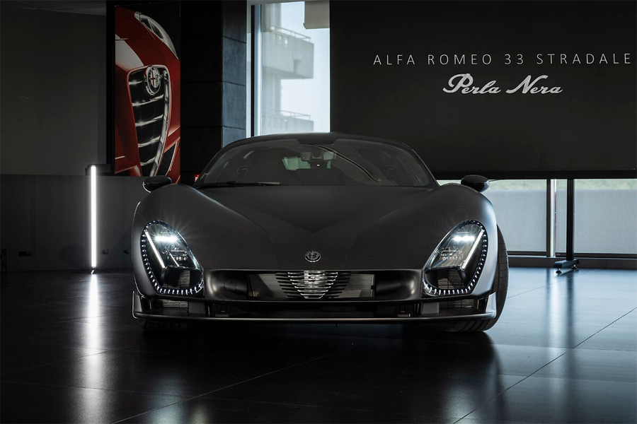 Alfa Romeo 33 Stradale Perla Nera Is a One-Off Supercar With a Bare Carbon Body