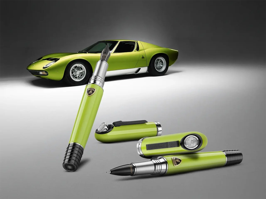 Lamborghini Miura Fountain Pen Turns an Iconic Pop-Up Headlight Into a Working Mechanism Lamborghini Miura Fountain Pen Turns an Iconic Pop-Up Headlight Into a Working Mechanism