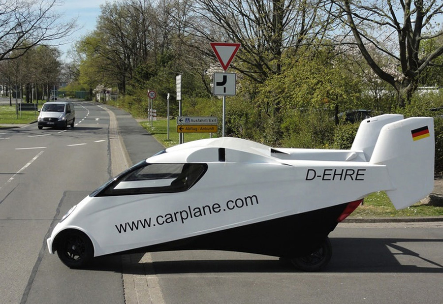Carplane flying car