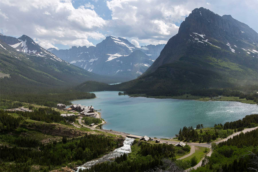 Many Glacier Hotel