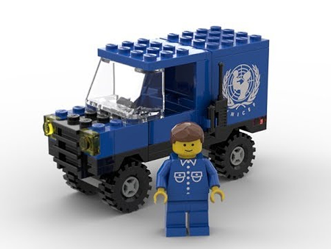 LEGO UNICEF Van