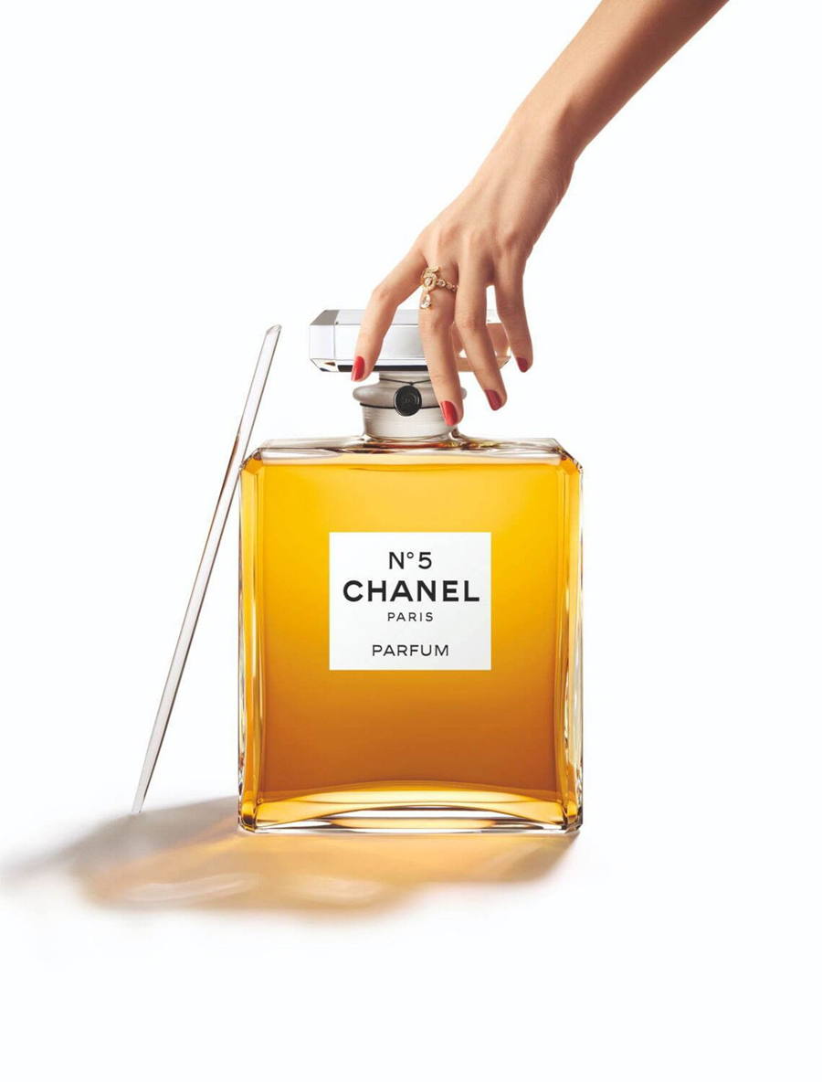 Le N°5 Parfum Grand Extrait by Chanel - $3,500