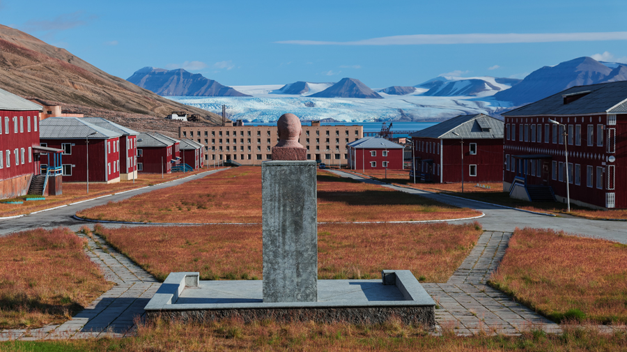 Top Arctic Experiences You Can Only Have in Svalbard