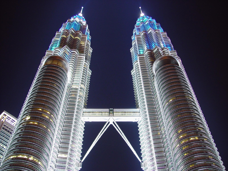  Petronas Twin Towers