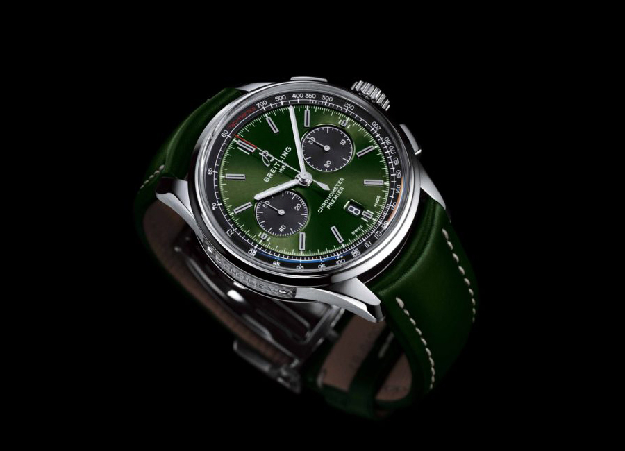 Green Breitling Bentley Premier B01